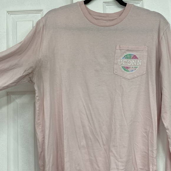 UCONN long sleeve tshirt - Picture 7 of 7